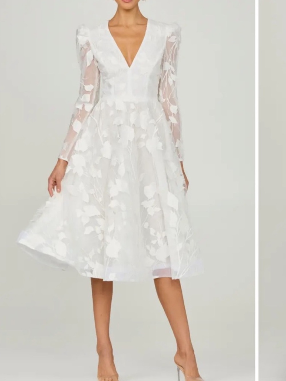 ✨NEW✨ HELSI Parker Embroidered Long Sleeve Cocktail Dress White Floral
Large